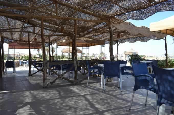 עיין סוחנה Three-Bedroom Garden Chalet At Marina Wadi Degla For Families חדר תמונה